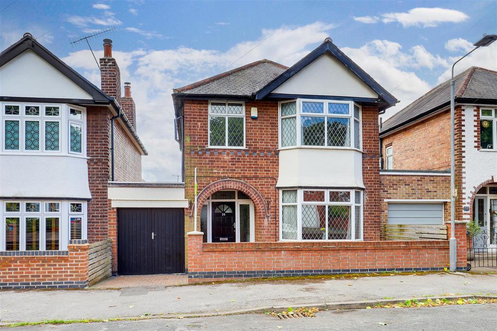 Hereford Road, Woodthorpe NG5 3 bed detached house for sale £300,000