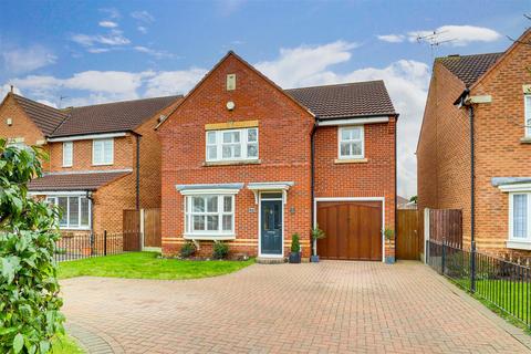 4 bedroom detached house for sale, Newton Close, Lowdham NG14