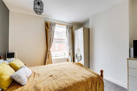 26 Lyndhurst Road, Nottingham, NG2 4FW