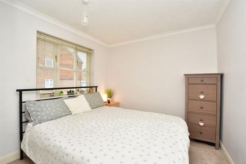 3 bedroom end of terrace house for sale, Carpenters Close, Rochester, Kent
