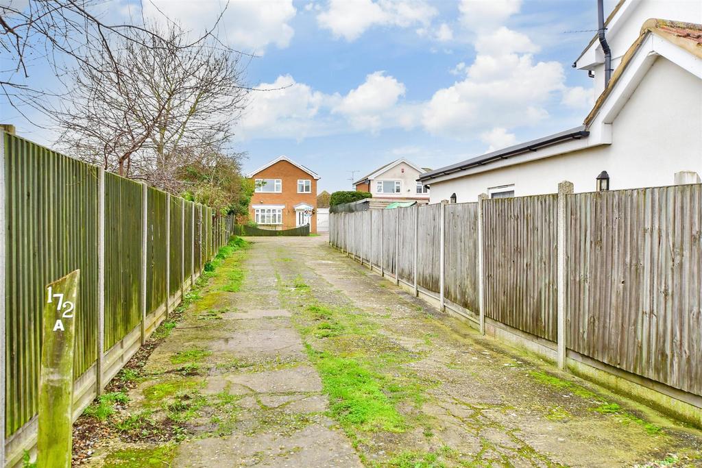 Driveway/Parking