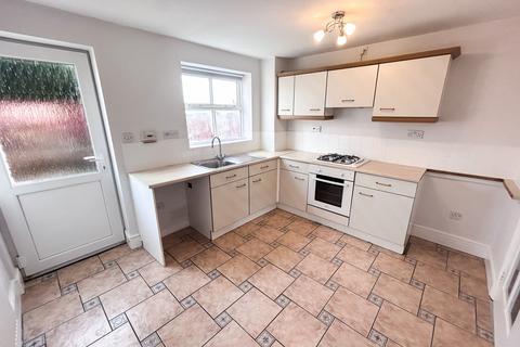3 bedroom terraced house for sale, Bluebell Close, DN15
