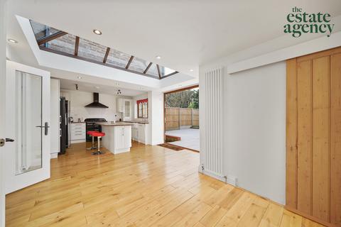 111 Beresford Road, London, E4 6EF