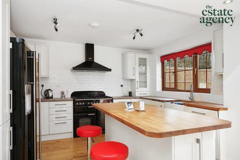 111 Beresford Road, London, E4 6EF