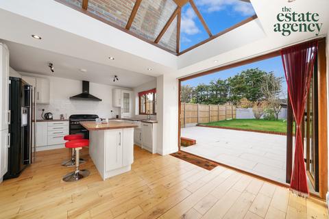 111 Beresford Road, London, E4 6EF