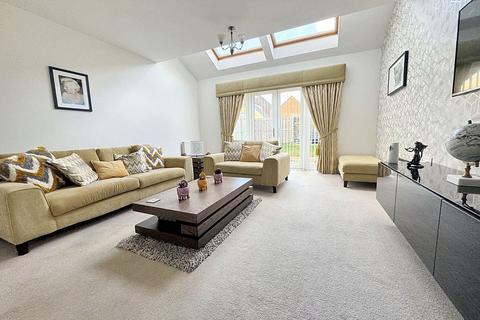4 bedroom semi-detached house for sale, Whitworth Park Drive, Elba Park, Houghton Le Spring, Tyne and Wear, DH4 6GN