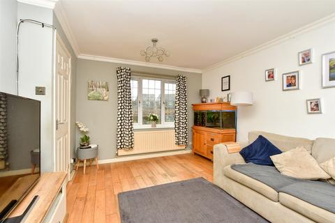 3 bedroom end of terrace house for sale - South Motto, Park Farm, Ashford, Kent