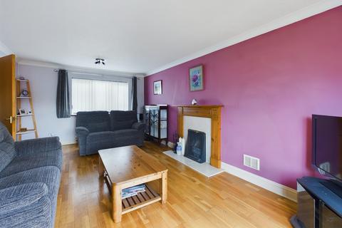 2 Cherry Orchard, Oakington, Cambridge, CB24 3AY
