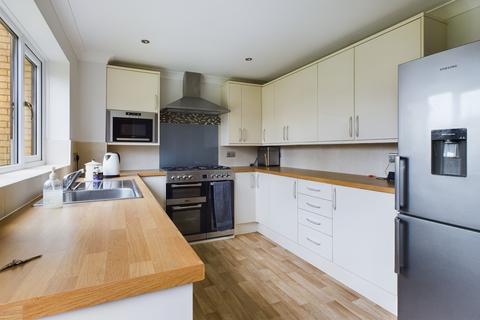 2 Cherry Orchard, Oakington, Cambridge, CB24 3AY