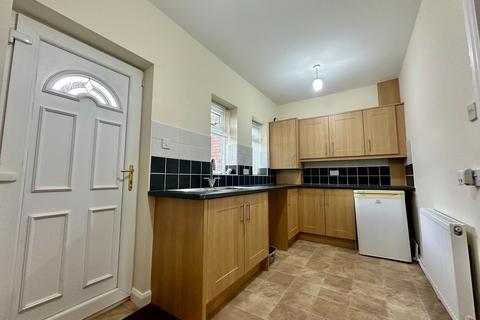 2 bedroom terraced house to rent, Ellison Terrace, Greenside, Ryton, NE40