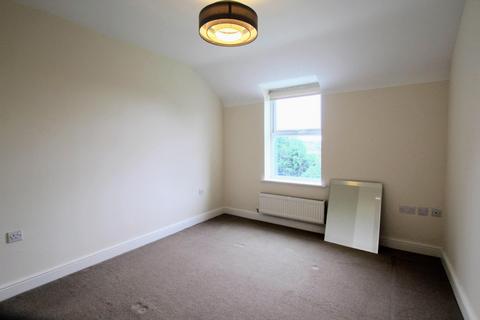 2 bedroom flat to rent, The Ridings, Birkenhead CH43