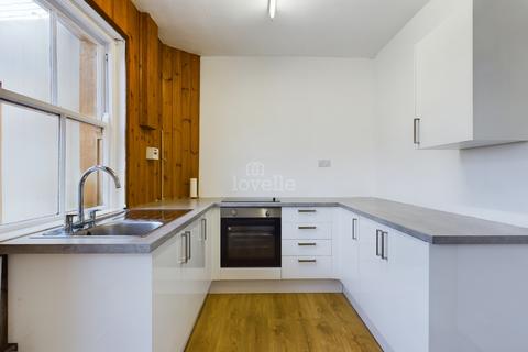 3 bedroom semi-detached house for sale, Wood Lane, Beckingham DN10