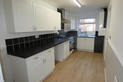 4 bedroom terraced house to rent - Finchley Court, Walker