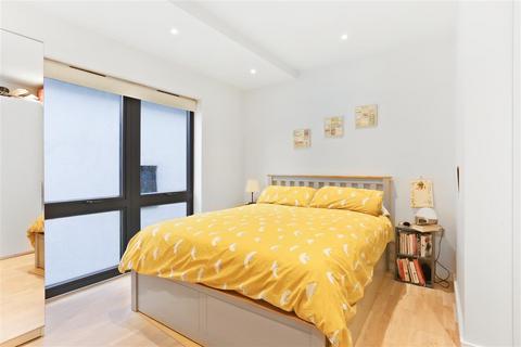 1 bedroom flat for sale, Tufnell Park Road, London