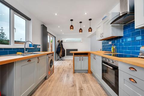 19 Salisbury Road, Werrington, Peterborough, PE4 6NW