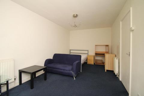 1 bedroom flat to rent, Cliff Court, Cliff Road, Leeds, West Yorkshire, LS6