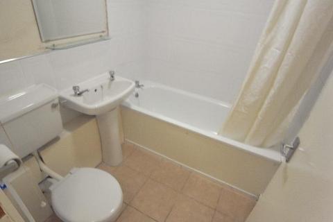 1 bedroom flat to rent, Cliff Court, Cliff Road, Leeds, West Yorkshire, LS6