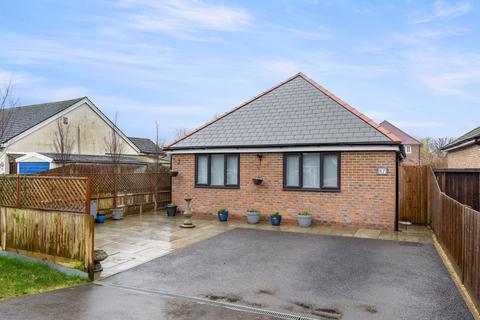 67 Vicarage Lane, Horley, RH6 8BA