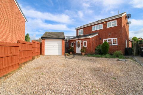4 bedroom detached house for sale, Heythrop Close, Oadby