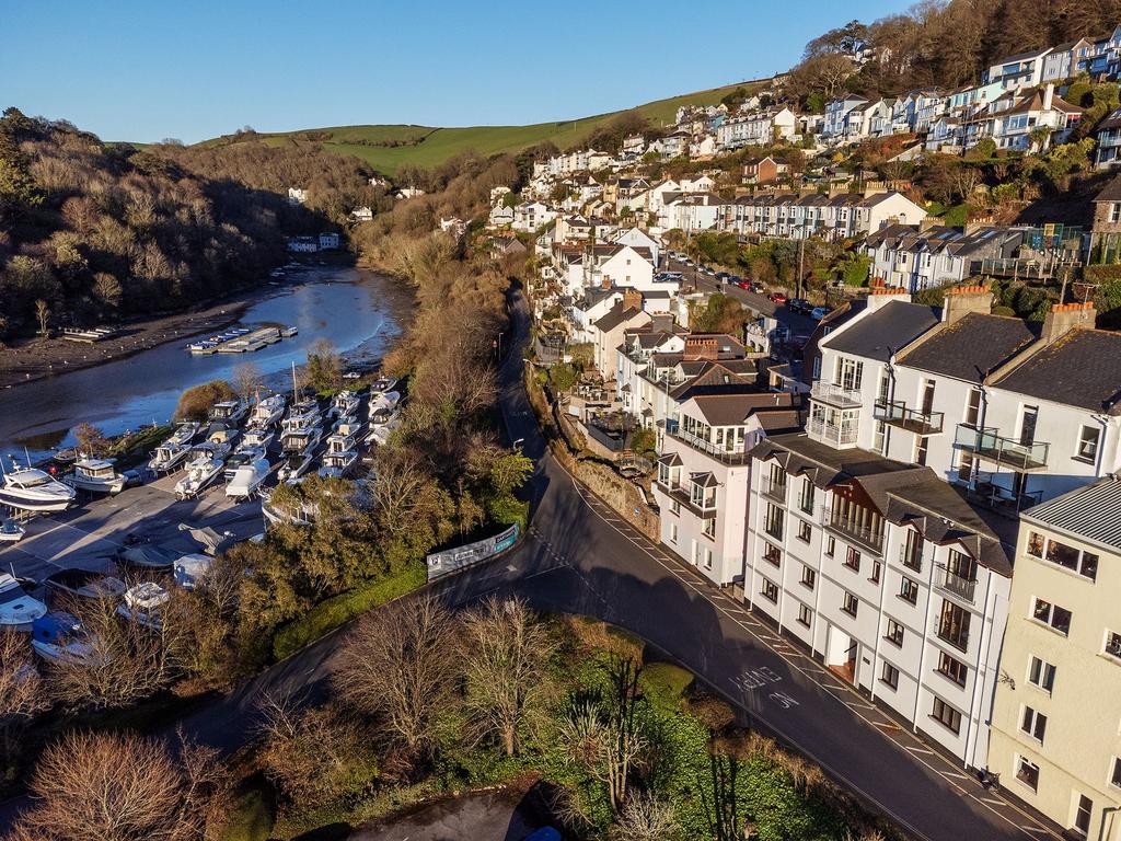 Location - 2 Riverside Wharf, Kingswear