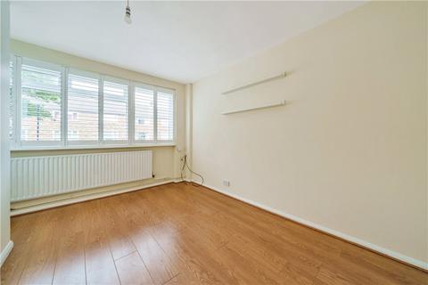 52 Carston Close, London, SE12 8DZ