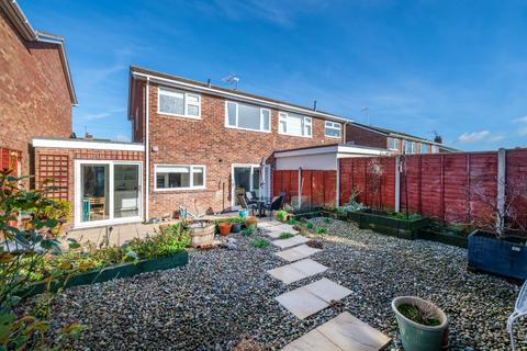 22 Alexander Crescent, Oakham, LE15 6LB