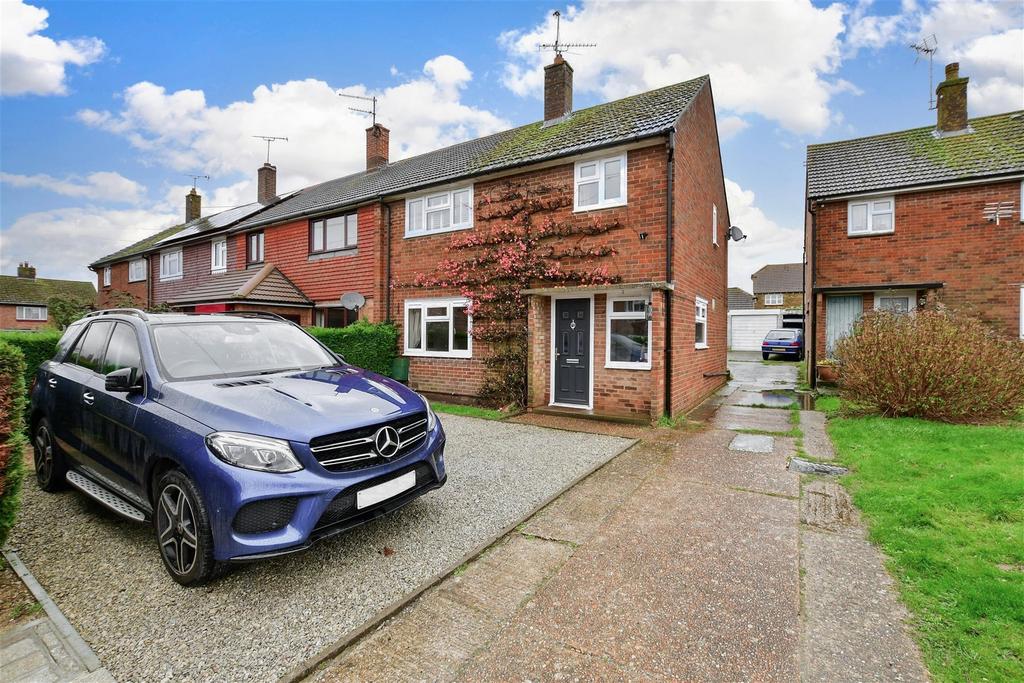 Shrubcote, Tenterden, Kent 3 bed end of terrace house £350,000