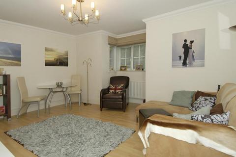 2 bedroom flat for sale - Sunningdale,  Berkshire,  SL5