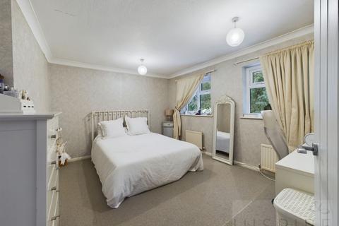 3 bedroom detached house for sale, Copthorne, Crawley RH10