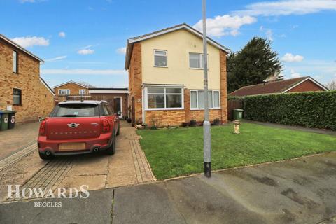 4 bedroom detached house for sale, Pinewood Gardens, Beccles