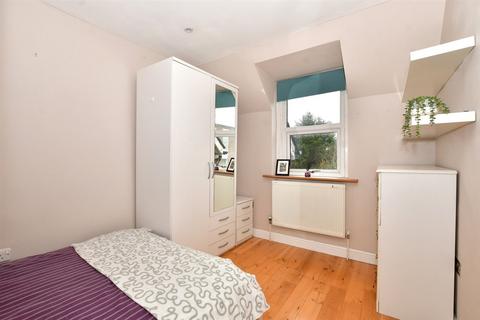 1 bedroom flat for sale, Station Road, Leatherhead, Surrey