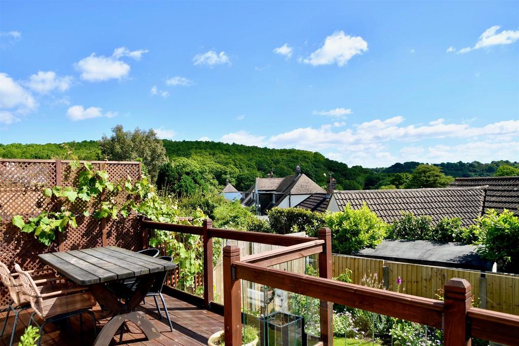 High Ridge, Seabrook, Hythe, Kent 3 bed semidetached house for sale