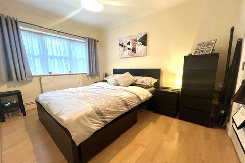 1 bedroom maisonette for sale, London CR2