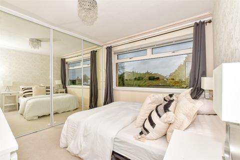 10 Highfields Avenue, Beltinge, Herne Bay, CT6 6LN