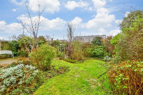 10 Highfields Avenue, Beltinge, Herne Bay, CT6 6LN
