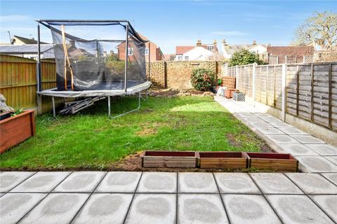 101 Gunners Road, Shoeburyness, Southend-on-sea, SS3 9SB
