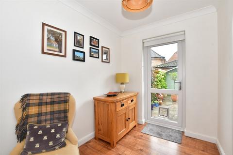 1 bedroom terraced house for sale, Gate Lodge Square, Basildon, Essex