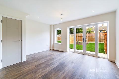 3 bedroom semi-detached house for sale, Verona Drive, Surbiton, Surrey. KT6