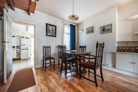 16 Thornton Road, Barnet, EN5 4JE