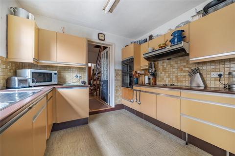 16 Thornton Road, Barnet, EN5 4JE