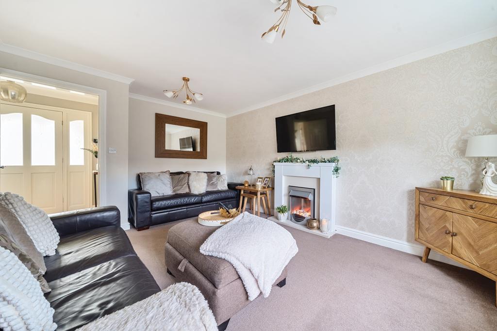 808 Windmill Lane, Denton, Manchester, M34 2FR 5 bed detached house for