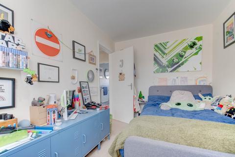 24 Gorsey Close, Astwood Bank, Redditch, B96 6AG