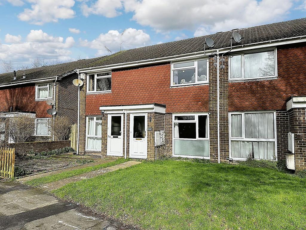 Cheviot Drive, Dibden, SO45 2 bed terraced house for sale £265,000