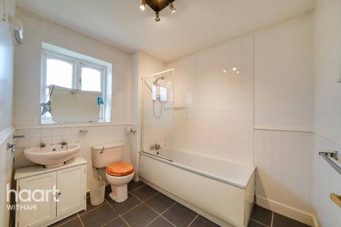 63 Constance Close, Witham, CM8 1XL