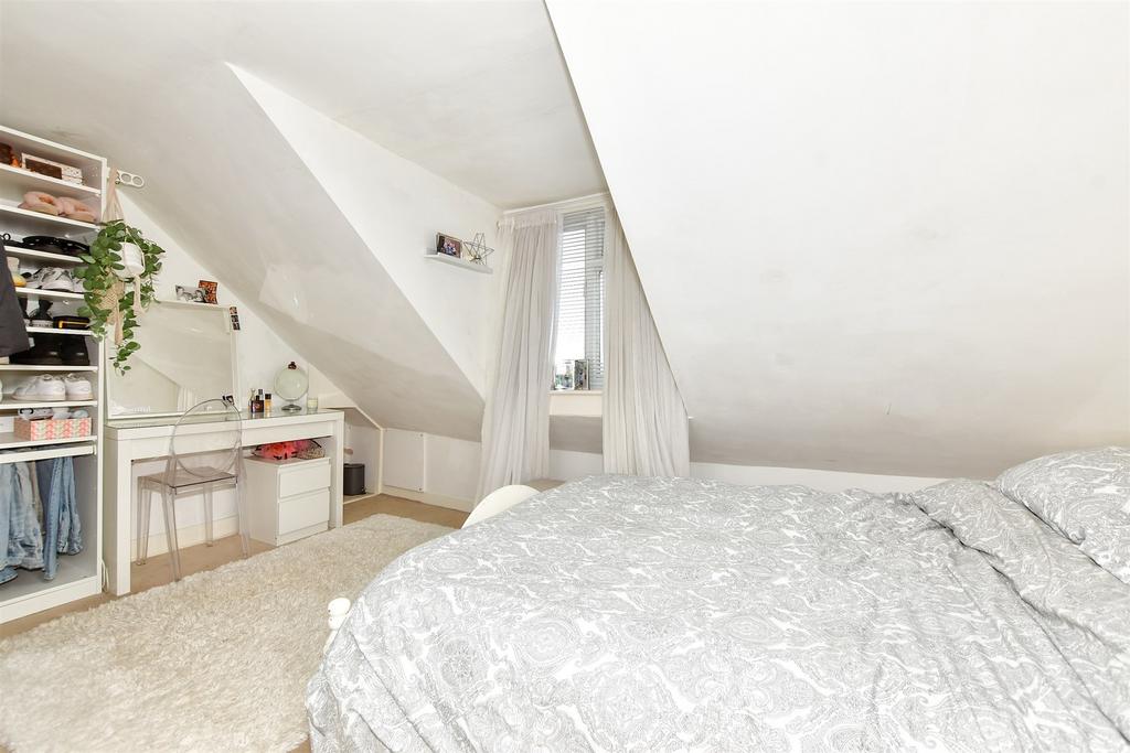 Royal Road, Ramsgate, Kent 3 bed terraced house for sale £300,000