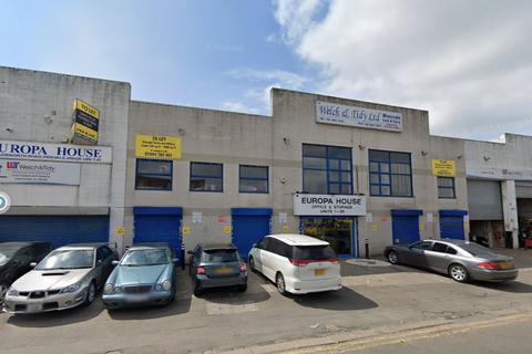 Warehouse to rent, 18 Wadsworth Road,  Privale, UB6