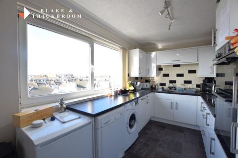 2 bedroom flat for sale, Landseer Court, Carnarvon Road, Clacton-on-Sea