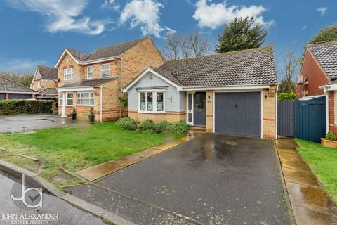 2 bedroom detached bungalow for sale, Hawthorn Road, Tolleshunt Knights