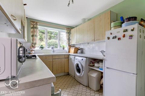 16 Hawthorn Road, Tolleshunt Knights, Maldon, CM9 8WB