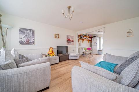 3 bedroom terraced house for sale, Barnes Wallis Close, Melksham SN12
